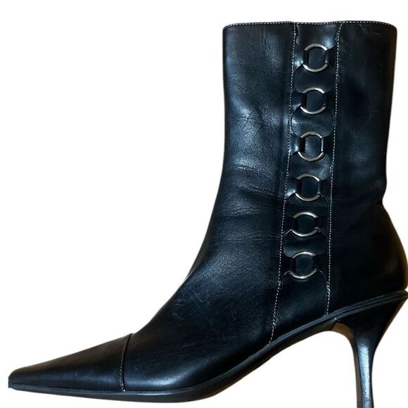 Circa Joan & David Black Pointed Toe & Heel Black Leather Witchy Punk Ankle Boot - Picture 2 of 9